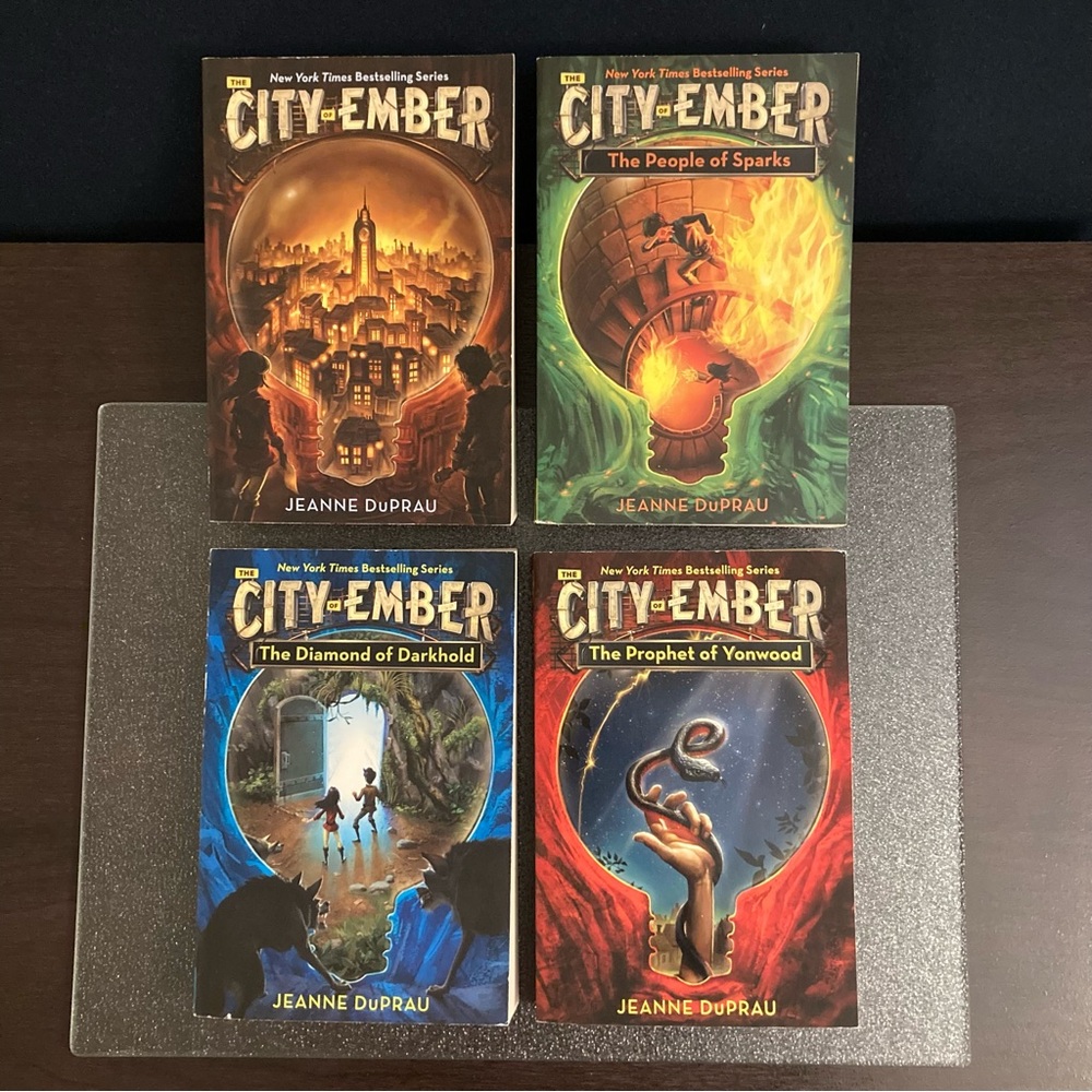YEARLING City of Ember complete series